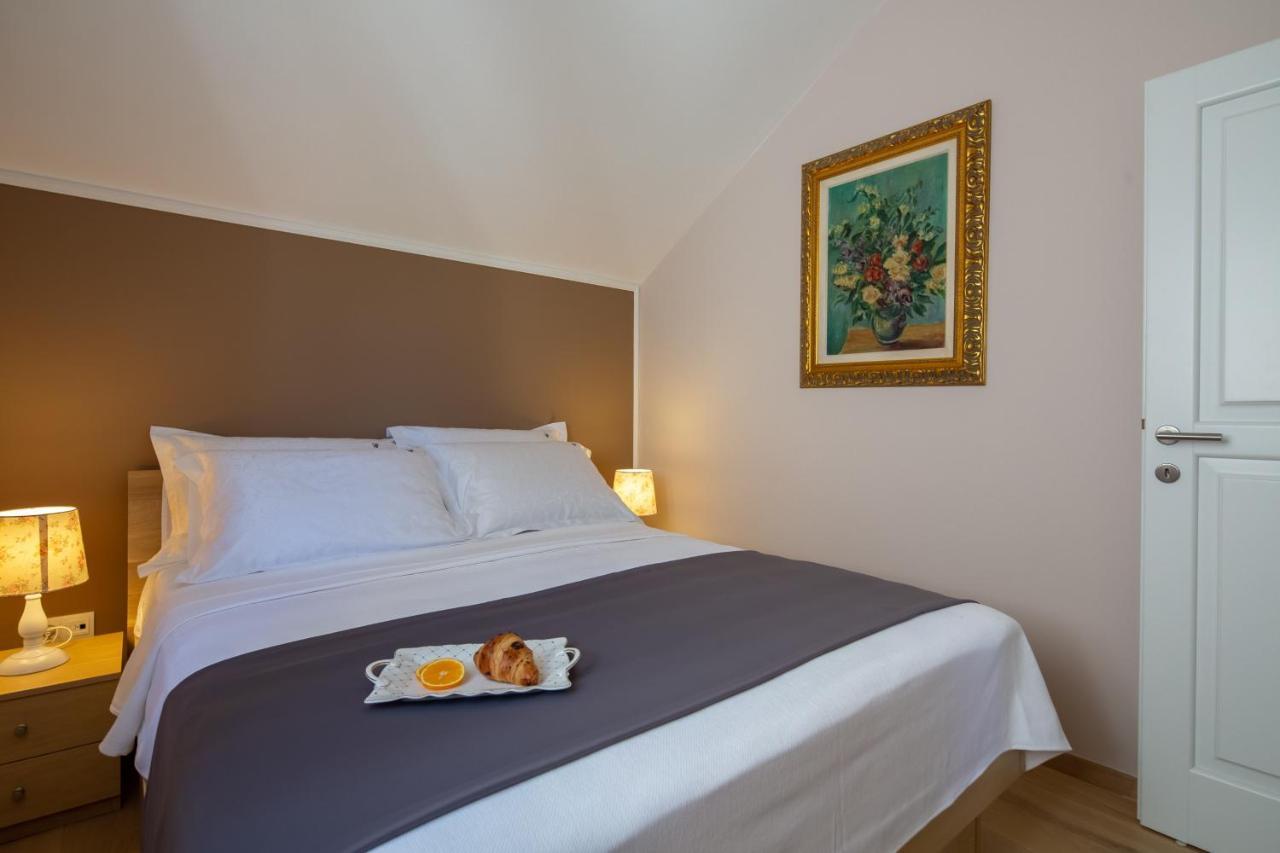Apartment Gracija Trpanj Buitenkant foto